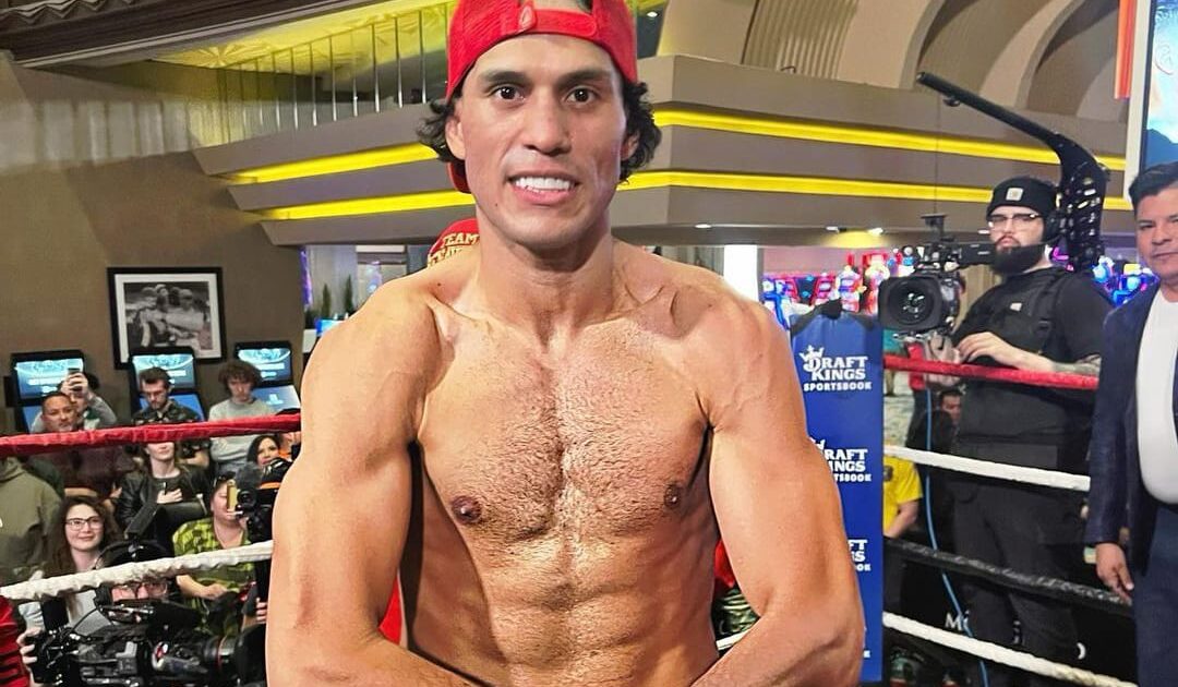 DAVID BENAVIDEZ LE DEDICA UN MENSAJE A CANELO SportsMedia