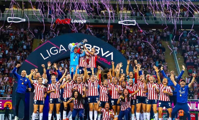 BLANCA FÉLIX Y LAS CHIVAS SON CAMPEONAS