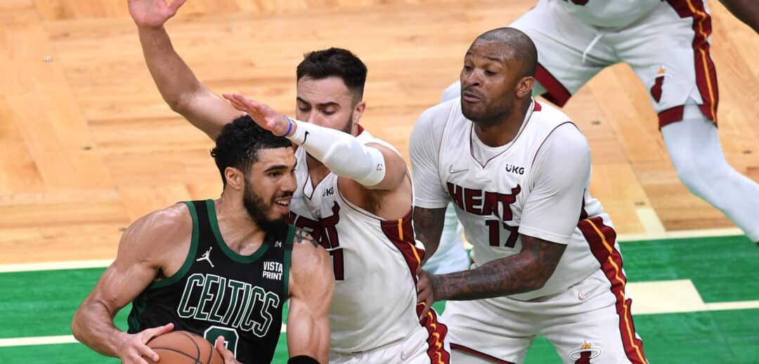 Boston y Miami van por el pase a las finales de la NBA