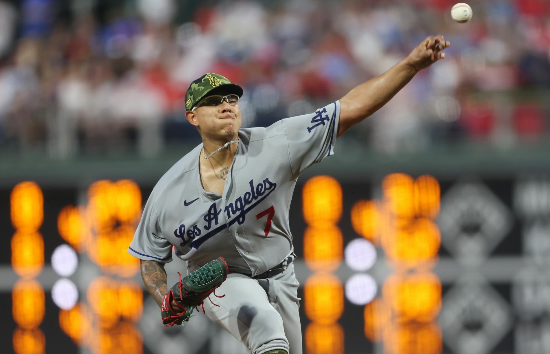 Julio Urías Gana su tercer juego de la temporada 2022