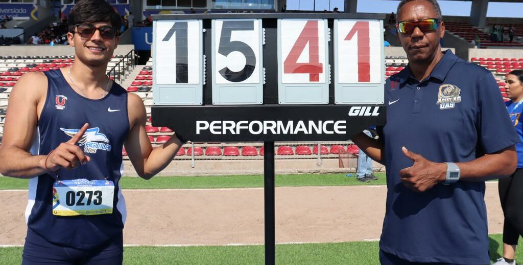 VICTOR CASTRO CUEVAS TRIPLE ORO EN SALTO TRIPLE EN UNIVERSIADAS NACIONALES