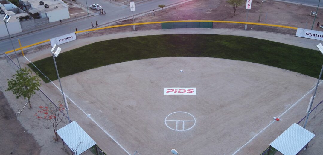 Así luce el nuevo campo de softbol femenil en Alturas del Sur