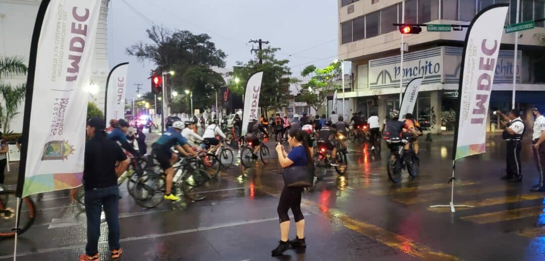 EL EVENTO DIO INICIO EN MEDIO DE LA LLUVIA