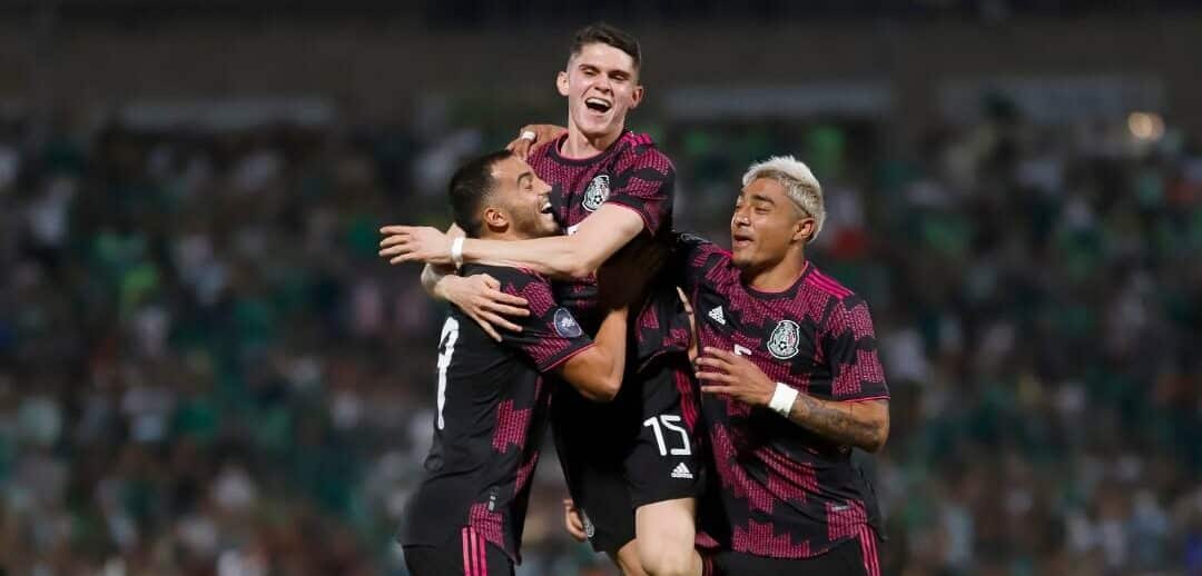 MÉXICO SE IMPUSO 3-0 A SURINAM