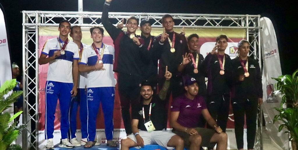 SINALOA SE SUBIÓ A LO MÁS ALTO DEL PODIO EN EL VOLEIBOL DE PLAYA