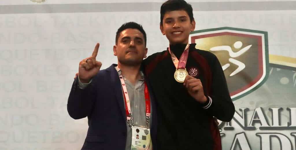 ERIC ANGULO SE CUELGA EL ORO EN EL TAEKWONDO DE JNC