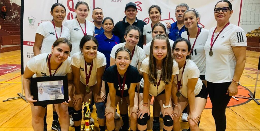 LAS ÁGUILAS UAS SE CORONARON EN EL VOLEIBOL MUNICIPAL