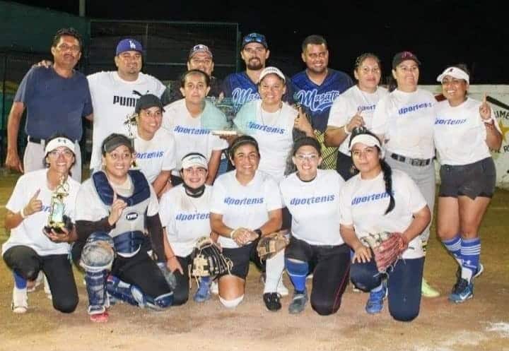 MAZATLÁN SE CORONÓ EN EL ESTATAL FEMENIL DE SOFTBOL