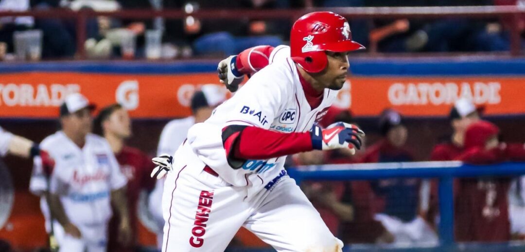 CHRIS ROBERSON SEGUIRÁ CON LOS ÁGUILAS DE MEXICALI