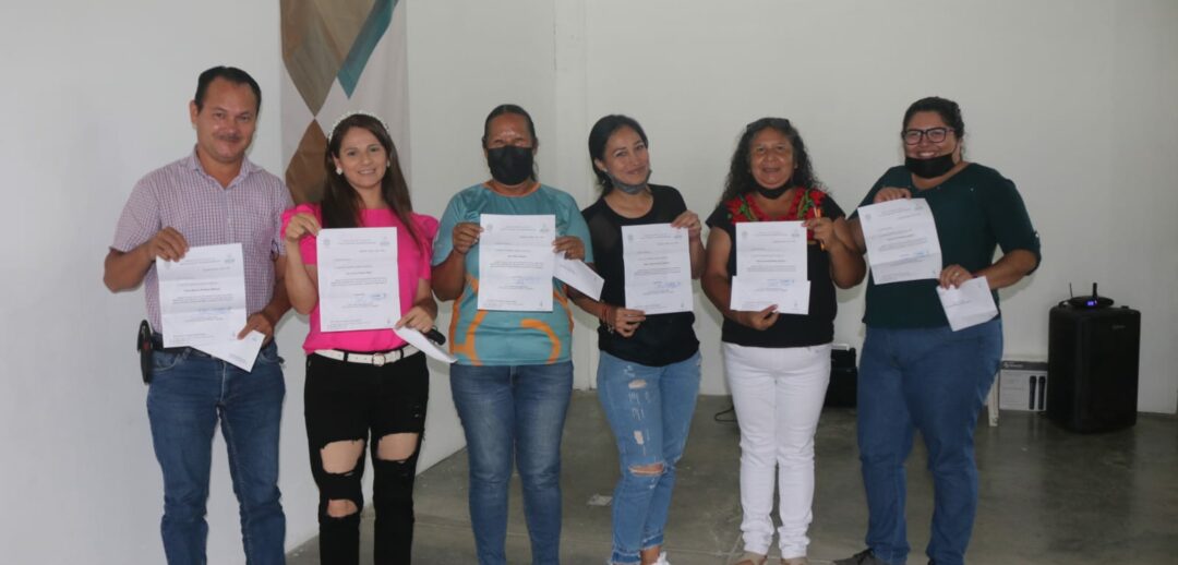 ENTRENADORES DEL PUERTO RECIBEN CURSO DE CAPACITACIÓN