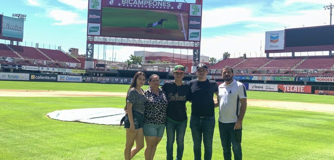 EZEQUIEL RIVERA VISITÓ LA CASA DE LOS GUINDAS