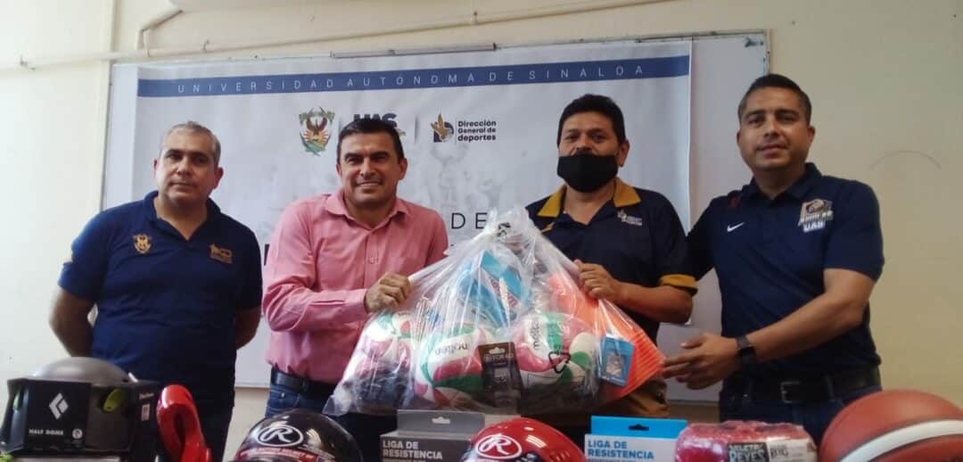 LAS ÁGUILAS UAS RECIBEN MATERIAL DEPORTIVO