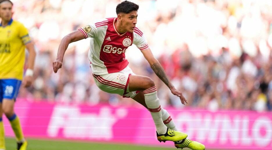 ALVAREZ Y SÁNCHEZ PARTICIPAN EN EL TRIUNFO DEL AJAX ANTE EL CAMBUUR