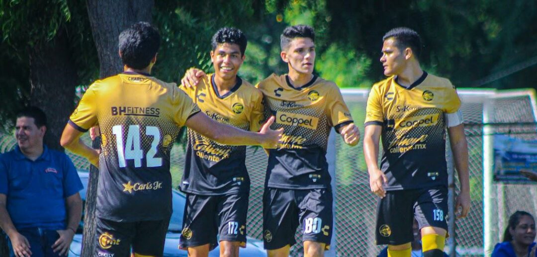 DORADOS TERCERA SIGUE CON PASO ARROLLADOR