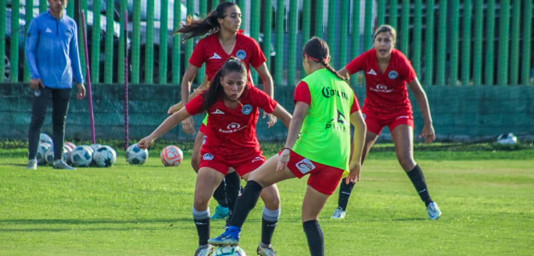 LAS CAÑONERAS VISITAN HOY AL SANTOS LAGUNA FEMENIL