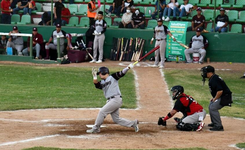 LOS TOMATEROS CAYERON ANTE VENADOS