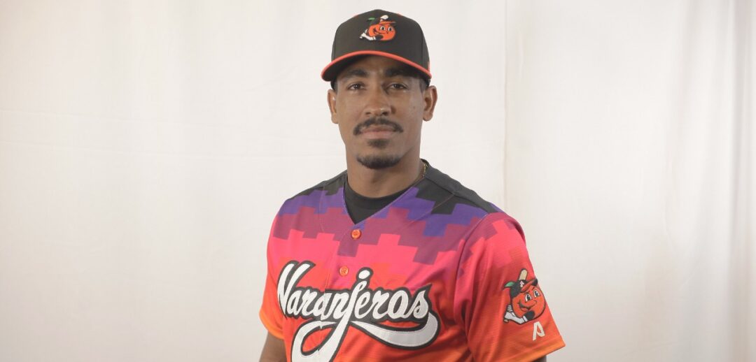 ROEL SANTOS LLEGA A LOS NARANJEROS