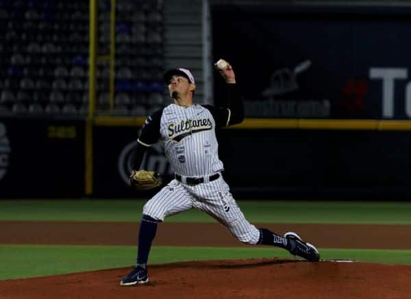 SULTANES ASEGURÓ SU PRIMERA SERIE DE LOCAL