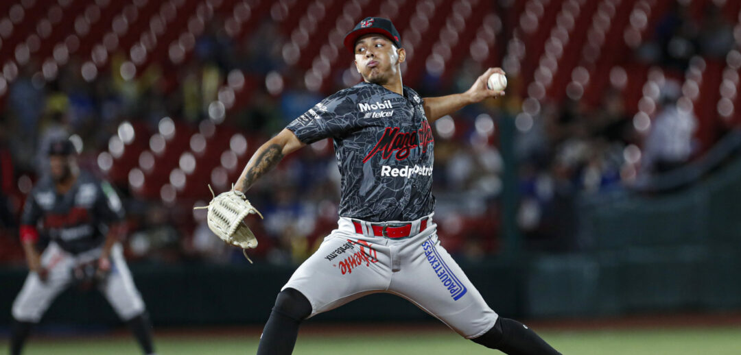 VENADOS BLANQUEÓ A CHARROS