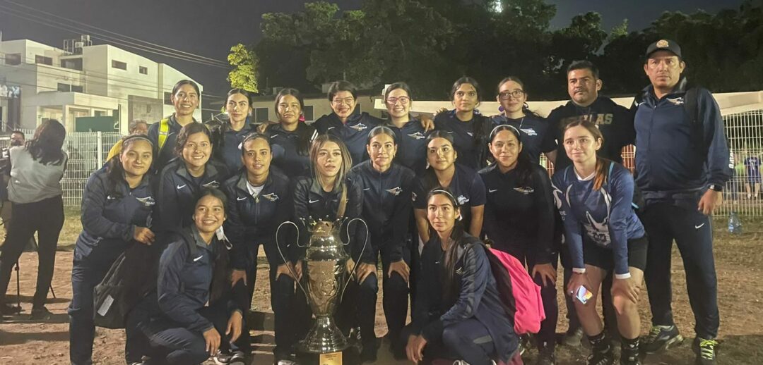 LAS ÁGUILAS UAS SE CORONARON EN LA COPA CULIACÁN DE FUTBOL FEMENIL