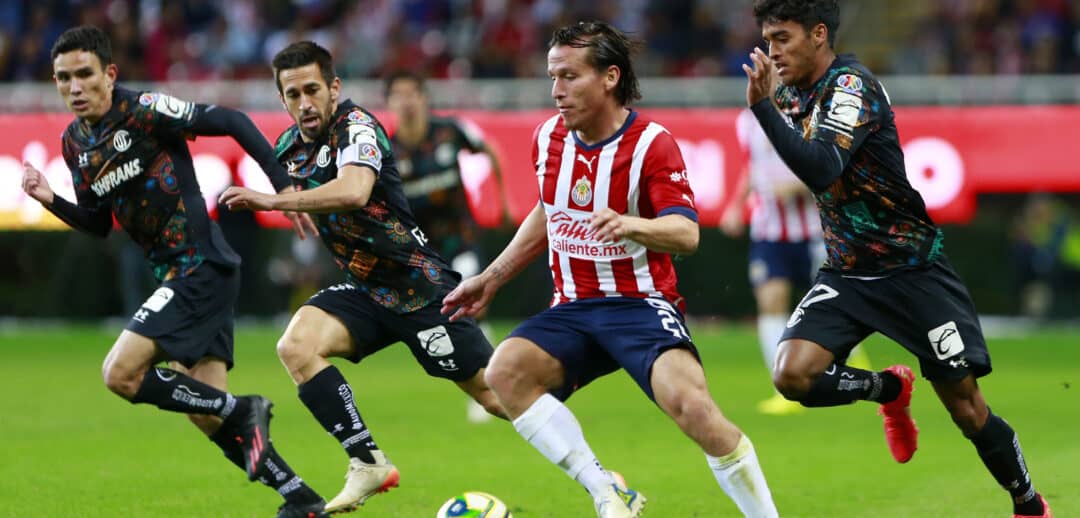 CAEN LAS CHIVAS CON EL TOLUCA