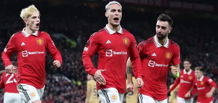 EL MANCHESTER REMONTA Y ELIMINA AL BARCELONA DE LA EUROPA LEAGUE