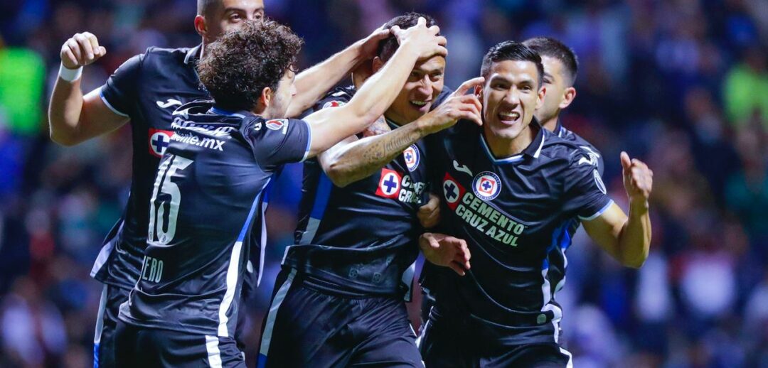 EL CRUZ AZUL LOGRA PRIMER TRIUNFO DEL TORNEO