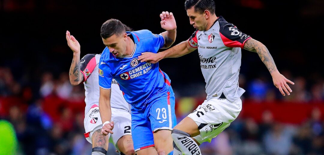 EL CRUZ AZUL VENCE AL ATLAS EN DUELO PENDIENTE