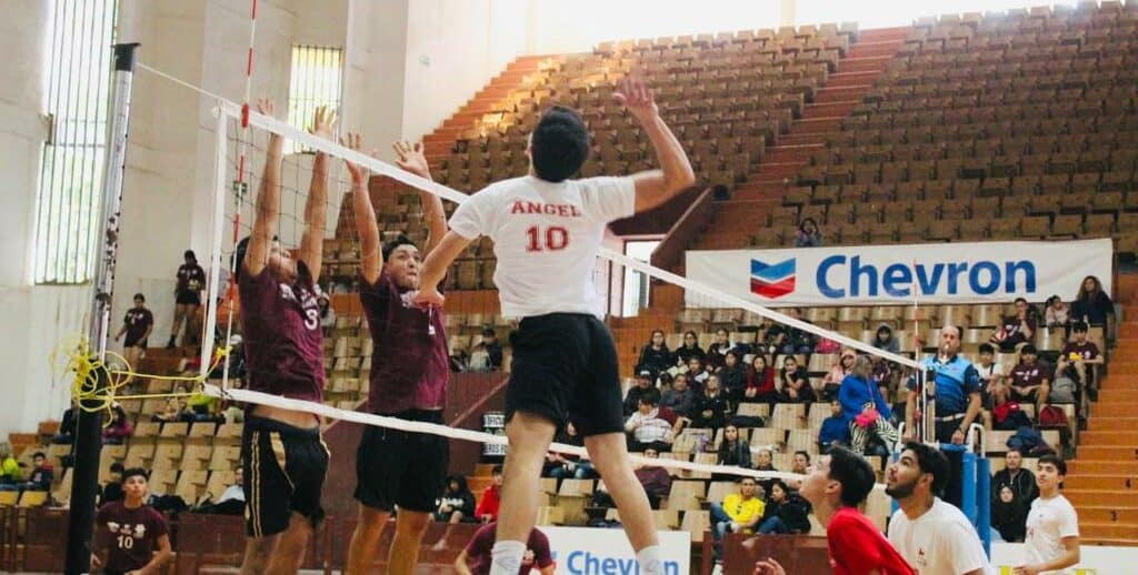 INICIA LA LUCHA POR LAS CLASIFICACIONES EN VOLEIBOL DE SALA