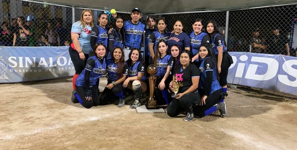 LAS DESTROYERS CONQUISTAN EL CAMPEONATO