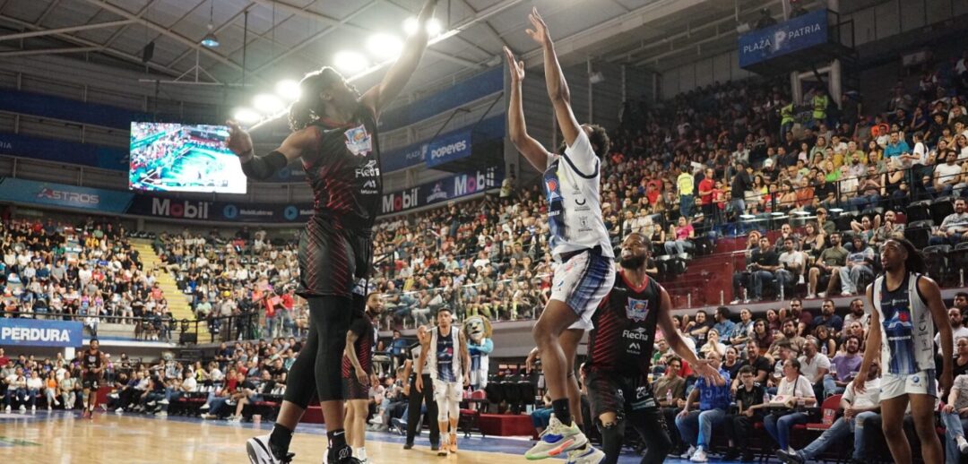 EL CAMPEÓN PEGA PRIMERO EN LA SERIE ANTE GUAYMAS