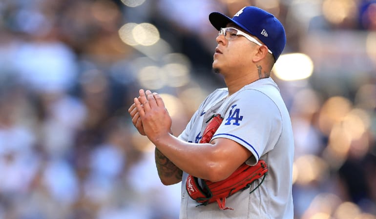 locker julio urias