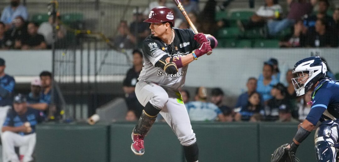 LOS TOMATEROS DEJAN IR A RAMIRO PEÑA; LLEGA RAMÓN RÍOS