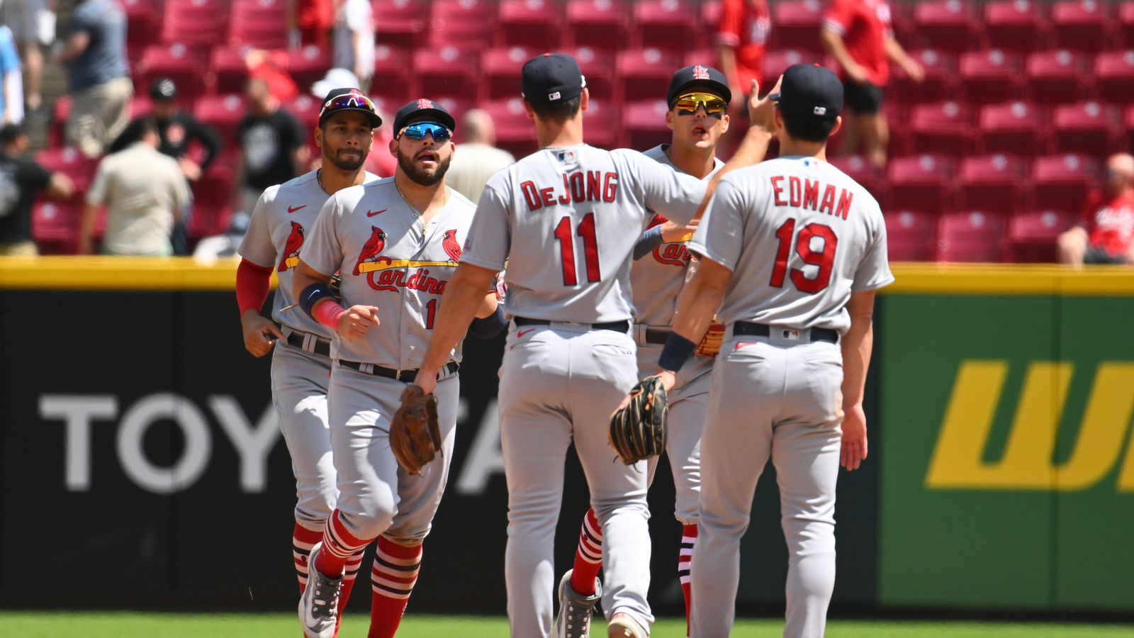 Cardinals vs Reds