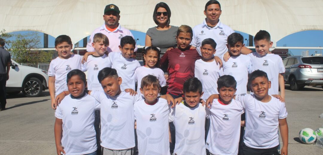 SELECCIÓN DE FUTBOL DE MAZATLÁN VIAJA AL ESTATAL EN LOS MOCHIS