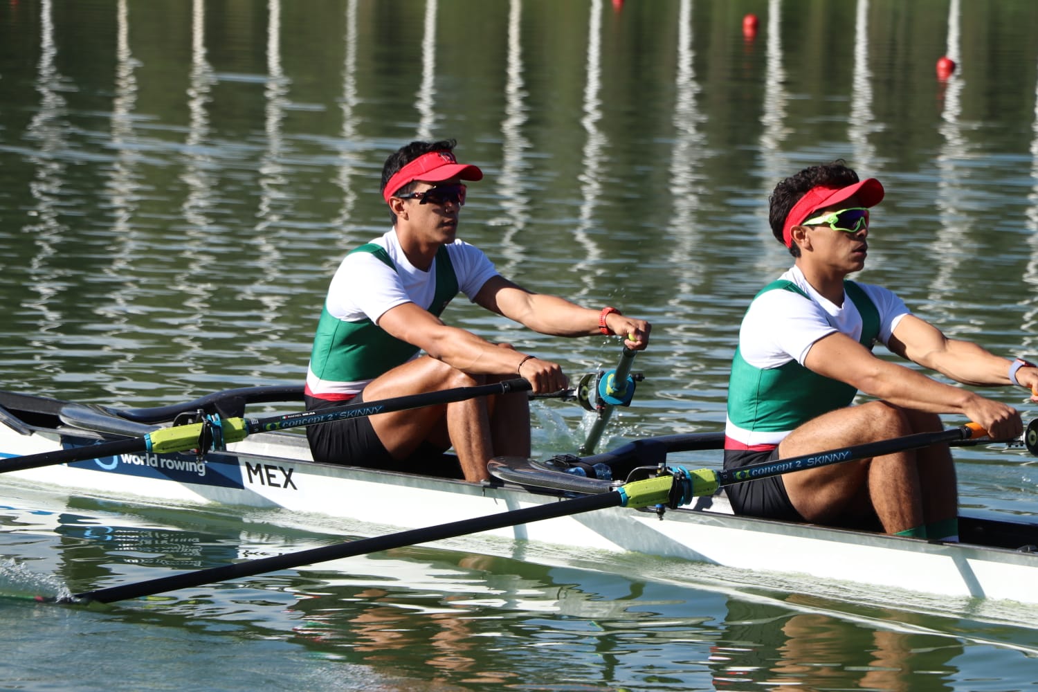 MÉXICO DOMINÓ EN LAS PRUEBAS DE REMO