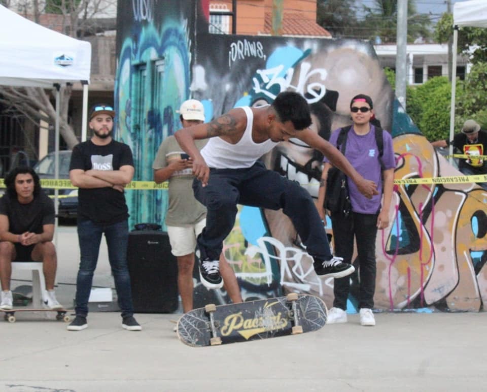 Skateboarding Mazatlán