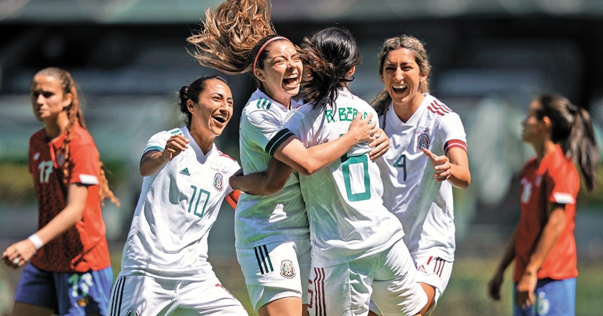 LA FEMENIL DE FUTBOL ES FAVORITA AL ORO