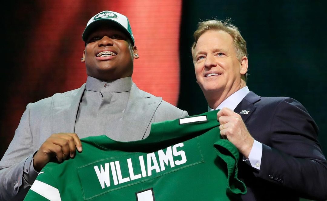 QUINNEN WILLIAMS SE QUEDA EN LOS JETS POR 96 MILLONES DE DÓLARES