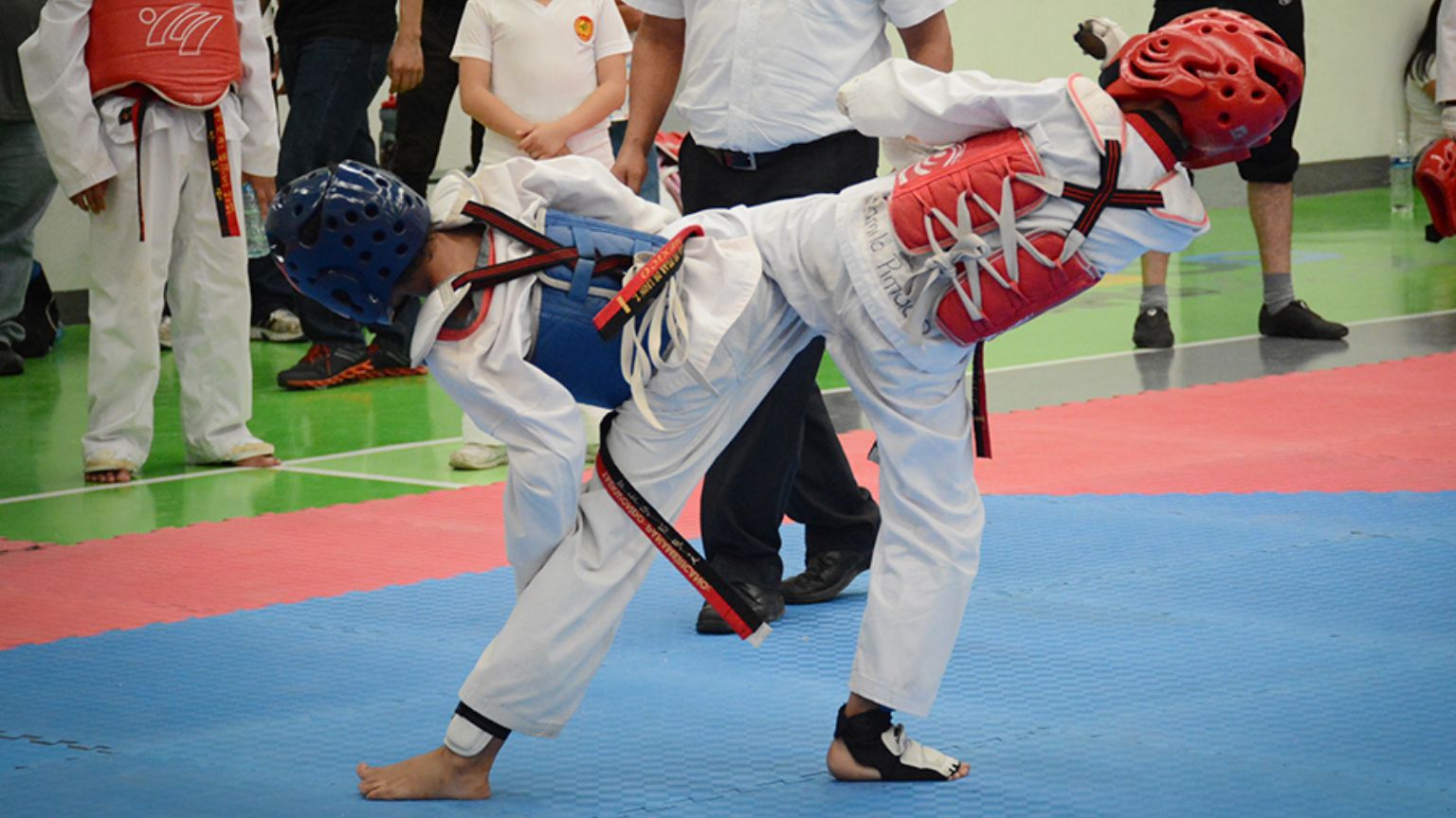 MAZATLECOS SE IMPONEN EN LA TERCERA COPA EVOLUCIÓN DE TAEKWONDO