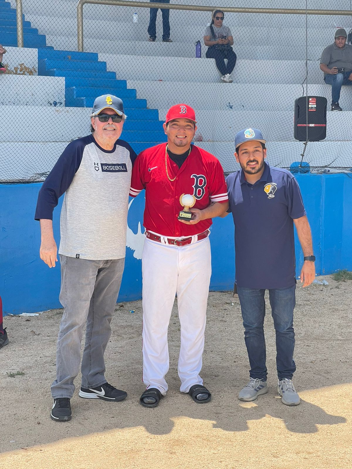 LA BEBELAMA ES BICAMPEON DE LA LIGA UNIVERSITARIA