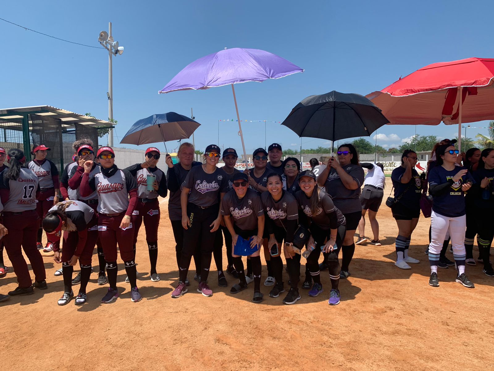 NUEVOS TALENTOS DE CULIACAN ES CAMPEON DEL ESTATAL DE SOFTBOL VETERANAS