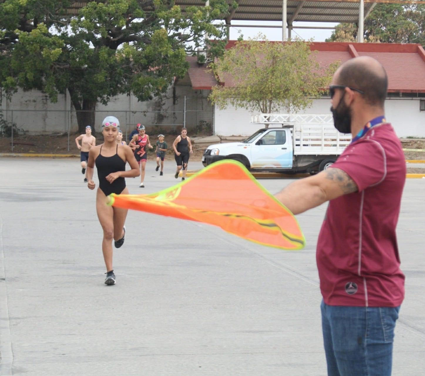 INVITAN AL ACUATLÓN ALBERCA OLIMPICA 2023