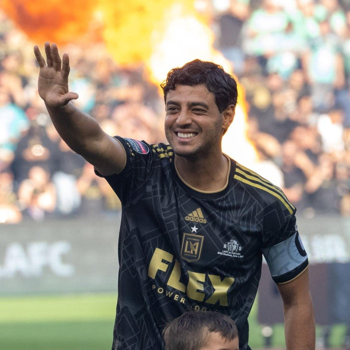 Carlos vela