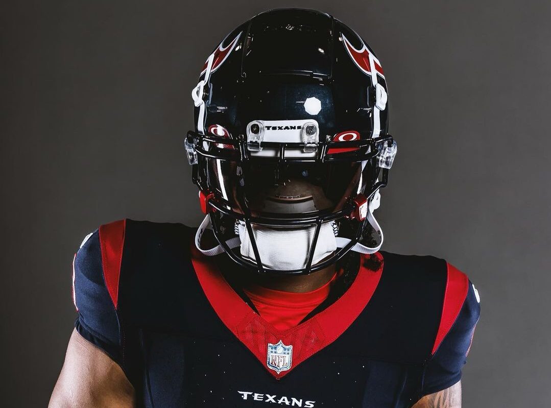 JOHN METCHIE VENCIÓ EL CÁNCER, Y ESTÁ LISTO PARA DEBUTAR CON LOS TEXANS