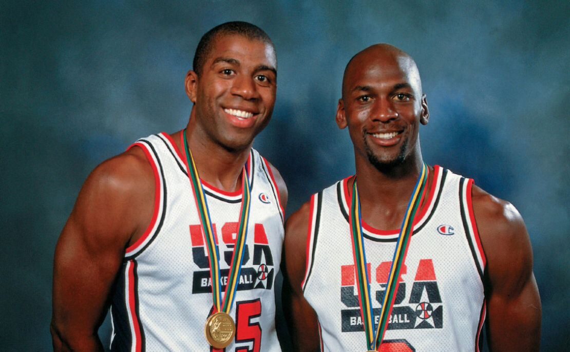 MAGIC JOHNSON (IZQUIERDA) Y MICHAEL JORDAN