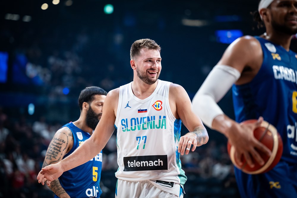 LUKA DONCIC NO PARA DE IMPRESIONAR CON ESLOVENIA