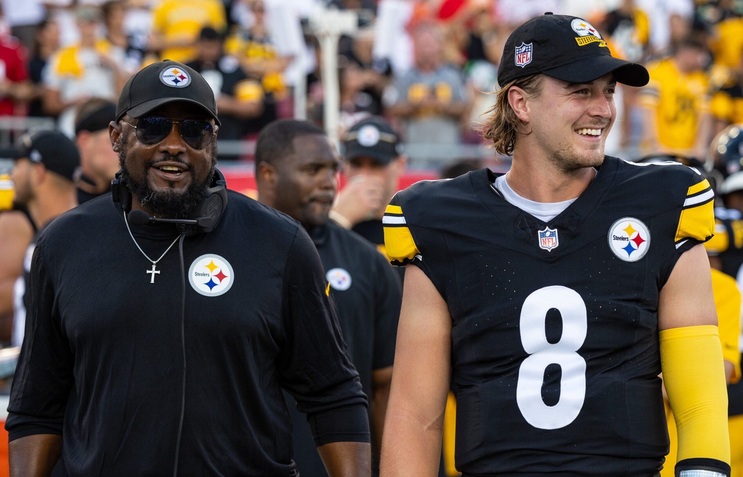 MIKE TOMLIN (IZQUIERDA) Y KENNY PICKETT (DERECHA)