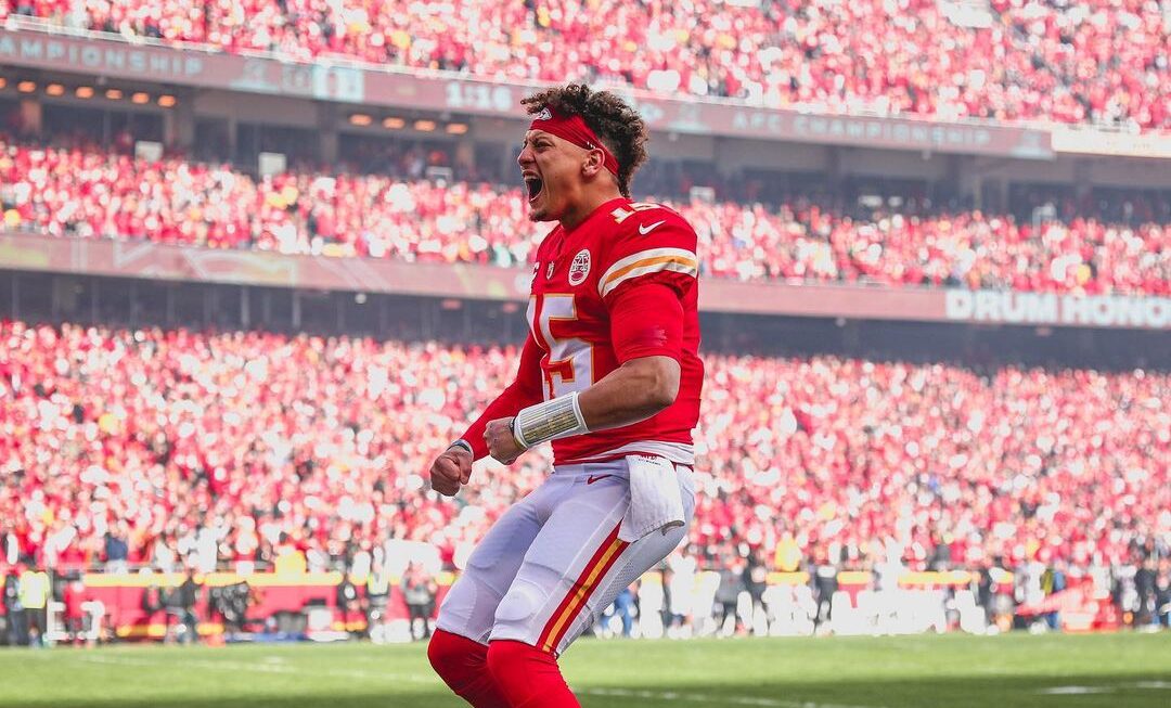 PATRICK MAHOMES, MARISCAL DE CAMPO DE LOS KANSAS CITY CHIEFS