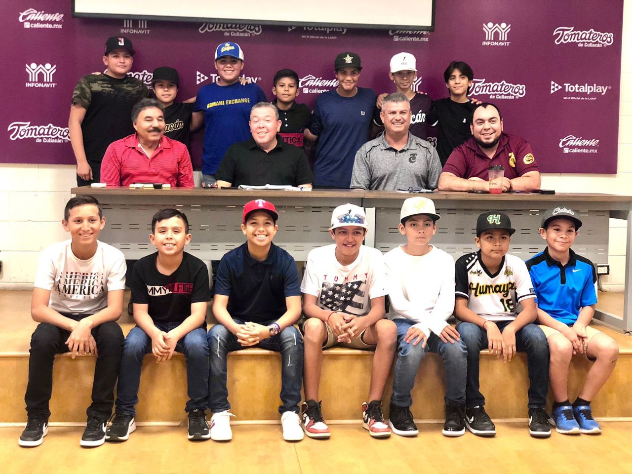 Tomateros equipo infantil